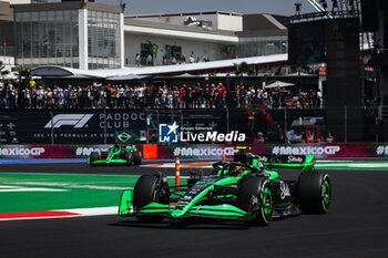 25/10/2024 - 97 SHWARTZMAN Robert (isr), Stake F1 Team Kick Sauber C44, action during the Formula 1 Gran Premio de la Ciudad de Mexico 2024, 20th round of the 2024 Formula One World Championship from October 25 to 27, 2024 on the Autodromo Hermanos Rodriguez, in Mexico City, Mexico - F1 - MEXICO CITY GRAND PRIX 2024 - FORMULA 1 - MOTORI