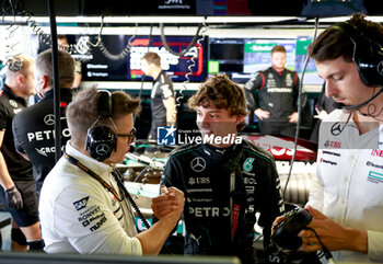 25/10/2024 - KIMI ANTONELLI Andrea (ita), Junior Driver of Mercedes AMG F1 Team, portrait and BONO during the Formula 1 Gran Premio de la Ciudad de Mexico 2024, 20th round of the 2024 Formula One World Championship from October 25 to 27, 2024 on the Autodromo Hermanos Rodriguez, in Mexico City, Mexico - F1 - MEXICO CITY GRAND PRIX 2024 - FORMULA 1 - MOTORI