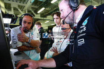 25/10/2024 - HAMILTON Lewis (gbr), Mercedes AMG F1 Team W15, portrait during the Formula 1 Gran Premio de la Ciudad de Mexico 2024, 20th round of the 2024 Formula One World Championship from October 25 to 27, 2024 on the Autodromo Hermanos Rodriguez, in Mexico City, Mexico - F1 - MEXICO CITY GRAND PRIX 2024 - FORMULA 1 - MOTORI