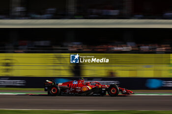 26/10/2024 - 55 SAINZ Carlos (spa), Scuderia Ferrari SF-24, action during the Formula 1 Gran Premio de la Ciudad de Mexico 2024, 20th round of the 2024 Formula One World Championship from October 25 to 27, 2024 on the Autodromo Hermanos Rodriguez, in Mexico City, Mexico - F1 - MEXICO CITY GRAND PRIX 2024 - FORMULA 1 - MOTORI