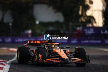 26/10/2024 - 81 PIASTRI Oscar (aus), McLaren F1 Team MCL38, action during the Formula 1 Gran Premio de la Ciudad de Mexico 2024, 20th round of the 2024 Formula One World Championship from October 25 to 27, 2024 on the Autodromo Hermanos Rodriguez, in Mexico City, Mexico - F1 - MEXICO CITY GRAND PRIX 2024 - FORMULA 1 - MOTORI