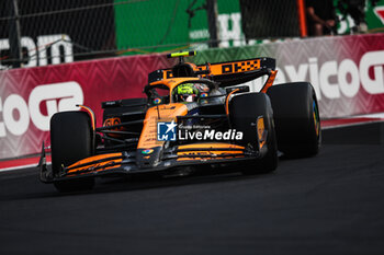 26/10/2024 - 04 NORRIS Lando (gbr), McLaren F1 Team MCL38, action during the Formula 1 Gran Premio de la Ciudad de Mexico 2024, 20th round of the 2024 Formula One World Championship from October 25 to 27, 2024 on the Autodromo Hermanos Rodriguez, in Mexico City, Mexico - F1 - MEXICO CITY GRAND PRIX 2024 - FORMULA 1 - MOTORI