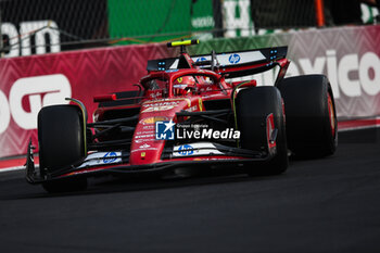 26/10/2024 - 55 SAINZ Carlos (spa), Scuderia Ferrari SF-24, action during the Formula 1 Gran Premio de la Ciudad de Mexico 2024, 20th round of the 2024 Formula One World Championship from October 25 to 27, 2024 on the Autodromo Hermanos Rodriguez, in Mexico City, Mexico - F1 - MEXICO CITY GRAND PRIX 2024 - FORMULA 1 - MOTORI