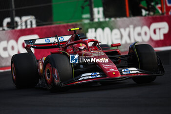 26/10/2024 - 55 SAINZ Carlos (spa), Scuderia Ferrari SF-24, action during the Formula 1 Gran Premio de la Ciudad de Mexico 2024, 20th round of the 2024 Formula One World Championship from October 25 to 27, 2024 on the Autodromo Hermanos Rodriguez, in Mexico City, Mexico - F1 - MEXICO CITY GRAND PRIX 2024 - FORMULA 1 - MOTORI