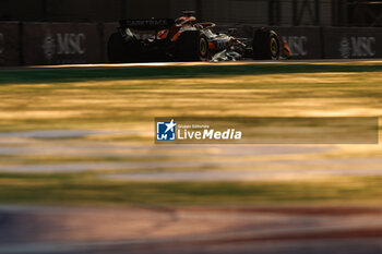 26/10/2024 - 81 PIASTRI Oscar (aus), McLaren F1 Team MCL38, action during the Formula 1 Gran Premio de la Ciudad de Mexico 2024, 20th round of the 2024 Formula One World Championship from October 25 to 27, 2024 on the Autodromo Hermanos Rodriguez, in Mexico City, Mexico - F1 - MEXICO CITY GRAND PRIX 2024 - FORMULA 1 - MOTORI