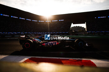 26/10/2024 - 31 OCON Esteban (fra), Alpine F1 Team A524, action during the Formula 1 Gran Premio de la Ciudad de Mexico 2024, 20th round of the 2024 Formula One World Championship from October 25 to 27, 2024 on the Autodromo Hermanos Rodriguez, in Mexico City, Mexico - F1 - MEXICO CITY GRAND PRIX 2024 - FORMULA 1 - MOTORI