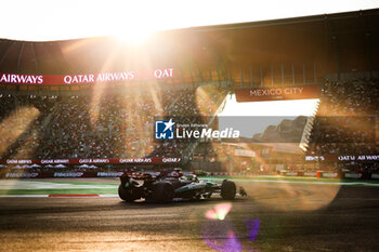 26/10/2024 - 44 HAMILTON Lewis (gbr), Mercedes AMG F1 Team W15, action during the Formula 1 Gran Premio de la Ciudad de Mexico 2024, 20th round of the 2024 Formula One World Championship from October 25 to 27, 2024 on the Autodromo Hermanos Rodriguez, in Mexico City, Mexico - F1 - MEXICO CITY GRAND PRIX 2024 - FORMULA 1 - MOTORI