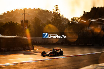 26/10/2024 - 04 NORRIS Lando (gbr), McLaren F1 Team MCL38, action during the Formula 1 Gran Premio de la Ciudad de Mexico 2024, 20th round of the 2024 Formula One World Championship from October 25 to 27, 2024 on the Autodromo Hermanos Rodriguez, in Mexico City, Mexico - F1 - MEXICO CITY GRAND PRIX 2024 - FORMULA 1 - MOTORI