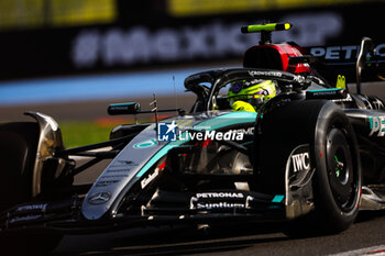 26/10/2024 - 44 HAMILTON Lewis (gbr), Mercedes AMG F1 Team W15, action during the Formula 1 Gran Premio de la Ciudad de Mexico 2024, 20th round of the 2024 Formula One World Championship from October 25 to 27, 2024 on the Autodromo Hermanos Rodriguez, in Mexico City, Mexico - F1 - MEXICO CITY GRAND PRIX 2024 - FORMULA 1 - MOTORI