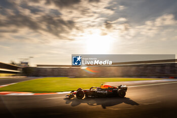 26/10/2024 - 11 PEREZ Sergio (mex), Red Bull Racing RB20, action during the Formula 1 Gran Premio de la Ciudad de Mexico 2024, 20th round of the 2024 Formula One World Championship from October 25 to 27, 2024 on the Autodromo Hermanos Rodriguez, in Mexico City, Mexico - F1 - MEXICO CITY GRAND PRIX 2024 - FORMULA 1 - MOTORI