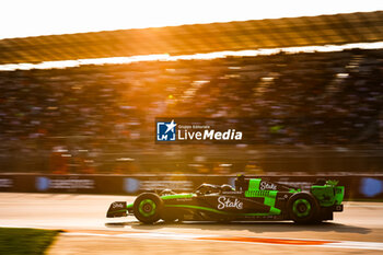 26/10/2024 - 24 ZHOU Guanyu (chi), Stake F1 Team Kick Sauber C44, action during the Formula 1 Gran Premio de la Ciudad de Mexico 2024, 20th round of the 2024 Formula One World Championship from October 25 to 27, 2024 on the Autodromo Hermanos Rodriguez, in Mexico City, Mexico - F1 - MEXICO CITY GRAND PRIX 2024 - FORMULA 1 - MOTORI