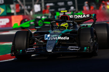 26/10/2024 - 44 HAMILTON Lewis (gbr), Mercedes AMG F1 Team W15, action during the Formula 1 Gran Premio de la Ciudad de Mexico 2024, 20th round of the 2024 Formula One World Championship from October 25 to 27, 2024 on the Autodromo Hermanos Rodriguez, in Mexico City, Mexico - F1 - MEXICO CITY GRAND PRIX 2024 - FORMULA 1 - MOTORI