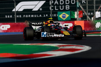 26/10/2024 - 11 PEREZ Sergio (mex), Red Bull Racing RB20, action during the Formula 1 Gran Premio de la Ciudad de Mexico 2024, 20th round of the 2024 Formula One World Championship from October 25 to 27, 2024 on the Autodromo Hermanos Rodriguez, in Mexico City, Mexico - F1 - MEXICO CITY GRAND PRIX 2024 - FORMULA 1 - MOTORI