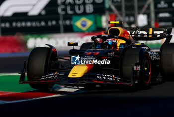 26/10/2024 - 11 PEREZ Sergio (mex), Red Bull Racing RB20, action during the Formula 1 Gran Premio de la Ciudad de Mexico 2024, 20th round of the 2024 Formula One World Championship from October 25 to 27, 2024 on the Autodromo Hermanos Rodriguez, in Mexico City, Mexico - F1 - MEXICO CITY GRAND PRIX 2024 - FORMULA 1 - MOTORI