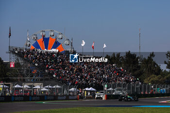 26/10/2024 - 44 HAMILTON Lewis (gbr), Mercedes AMG F1 Team W15, action during the Formula 1 Gran Premio de la Ciudad de Mexico 2024, 20th round of the 2024 Formula One World Championship from October 25 to 27, 2024 on the Autodromo Hermanos Rodriguez, in Mexico City, Mexico - F1 - MEXICO CITY GRAND PRIX 2024 - FORMULA 1 - MOTORI