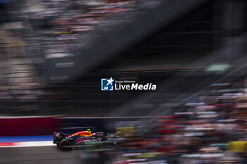 26/10/2024 - 11 PEREZ Sergio (mex), Red Bull Racing RB20, action during the Formula 1 Gran Premio de la Ciudad de Mexico 2024, 20th round of the 2024 Formula One World Championship from October 25 to 27, 2024 on the Autodromo Hermanos Rodriguez, in Mexico City, Mexico - F1 - MEXICO CITY GRAND PRIX 2024 - FORMULA 1 - MOTORI