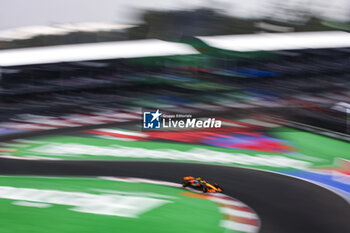 26/10/2024 - 04 NORRIS Lando (gbr), McLaren F1 Team MCL38, action during the Formula 1 Gran Premio de la Ciudad de Mexico 2024, 20th round of the 2024 Formula One World Championship from October 25 to 27, 2024 on the Autodromo Hermanos Rodriguez, in Mexico City, Mexico - F1 - MEXICO CITY GRAND PRIX 2024 - FORMULA 1 - MOTORI