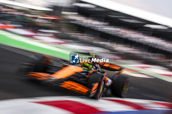 26/10/2024 - 04 NORRIS Lando (gbr), McLaren F1 Team MCL38, action during the Formula 1 Gran Premio de la Ciudad de Mexico 2024, 20th round of the 2024 Formula One World Championship from October 25 to 27, 2024 on the Autodromo Hermanos Rodriguez, in Mexico City, Mexico - F1 - MEXICO CITY GRAND PRIX 2024 - FORMULA 1 - MOTORI