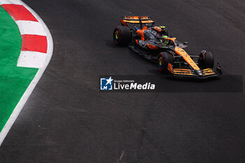 26/10/2024 - 04 NORRIS Lando (gbr), McLaren F1 Team MCL38, action during the Formula 1 Gran Premio de la Ciudad de Mexico 2024, 20th round of the 2024 Formula One World Championship from October 25 to 27, 2024 on the Autodromo Hermanos Rodriguez, in Mexico City, Mexico - F1 - MEXICO CITY GRAND PRIX 2024 - FORMULA 1 - MOTORI