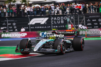 26/10/2024 - 44 HAMILTON Lewis (gbr), Mercedes AMG F1 Team W15, action during the Formula 1 Gran Premio de la Ciudad de Mexico 2024, 20th round of the 2024 Formula One World Championship from October 25 to 27, 2024 on the Autodromo Hermanos Rodriguez, in Mexico City, Mexico - F1 - MEXICO CITY GRAND PRIX 2024 - FORMULA 1 - MOTORI