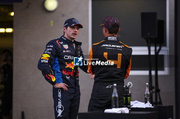 27/10/2024 - VERSTAPPEN Max (ned), Red Bull Racing RB20, NORRIS Lando (gbr), McLaren F1 Team MCL38, portrait during the Formula 1 Gran Premio de la Ciudad de Mexico 2024, 20th round of the 2024 Formula One World Championship from October 25 to 27, 2024 on the Autodromo Hermanos Rodriguez, in Mexico City, Mexico - F1 - MEXICO CITY GRAND PRIX 2024 - FORMULA 1 - MOTORI