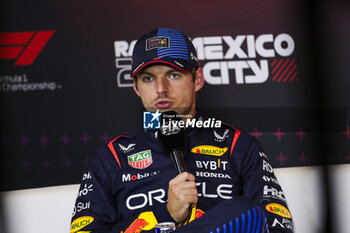 27/10/2024 - Press Conference, VERSTAPPEN Max (ned), Red Bull Racing RB20, portrait during the Formula 1 Gran Premio de la Ciudad de Mexico 2024, 20th round of the 2024 Formula One World Championship from October 25 to 27, 2024 on the Autodromo Hermanos Rodriguez, in Mexico City, Mexico - F1 - MEXICO CITY GRAND PRIX 2024 - FORMULA 1 - MOTORI