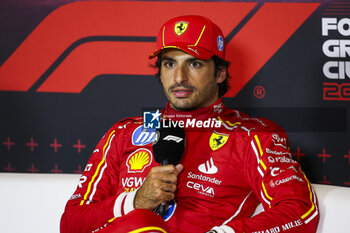 27/10/2024 - Press Conference, SAINZ Carlos (spa), Scuderia Ferrari SF-24, portrait during the Formula 1 Gran Premio de la Ciudad de Mexico 2024, 20th round of the 2024 Formula One World Championship from October 25 to 27, 2024 on the Autodromo Hermanos Rodriguez, in Mexico City, Mexico - F1 - MEXICO CITY GRAND PRIX 2024 - FORMULA 1 - MOTORI