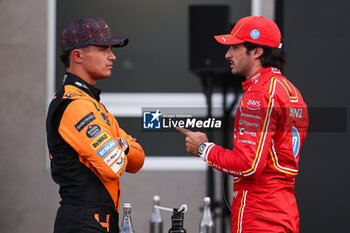 27/10/2024 - NORRIS Lando (gbr), McLaren F1 Team MCL38, portrait and SAINZ Carlos (spa), Scuderia Ferrari SF-24, portrait during the Formula 1 Gran Premio de la Ciudad de Mexico 2024, 20th round of the 2024 Formula One World Championship from October 25 to 27, 2024 on the Autodromo Hermanos Rodriguez, in Mexico City, Mexico - F1 - MEXICO CITY GRAND PRIX 2024 - FORMULA 1 - MOTORI