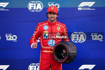 27/10/2024 - SAINZ Carlos (spa), Scuderia Ferrari SF-24, portrait during the Formula 1 Gran Premio de la Ciudad de Mexico 2024, 20th round of the 2024 Formula One World Championship from October 25 to 27, 2024 on the Autodromo Hermanos Rodriguez, in Mexico City, Mexico - F1 - MEXICO CITY GRAND PRIX 2024 - FORMULA 1 - MOTORI