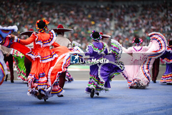 27/10/2024 - Performance of Mexicans dancer at Forosol during the Formula 1 Gran Premio de la Ciudad de Mexico 2024, 20th round of the 2024 Formula One World Championship from October 25 to 27, 2024 on the Autodromo Hermanos Rodriguez, in Mexico City, Mexico - F1 - MEXICO CITY GRAND PRIX 2024 - FORMULA 1 - MOTORI