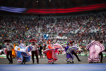 27/10/2024 - Performance of Mexicans dancer at Forosol during the Formula 1 Gran Premio de la Ciudad de Mexico 2024, 20th round of the 2024 Formula One World Championship from October 25 to 27, 2024 on the Autodromo Hermanos Rodriguez, in Mexico City, Mexico - F1 - MEXICO CITY GRAND PRIX 2024 - FORMULA 1 - MOTORI