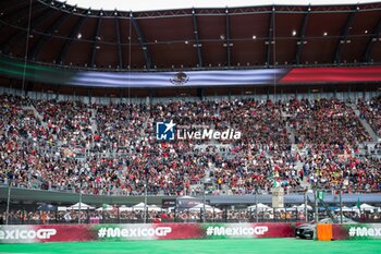 27/10/2024 - Fans in the grandstand during the Formula 1 Gran Premio de la Ciudad de Mexico 2024, 20th round of the 2024 Formula One World Championship from October 25 to 27, 2024 on the Autodromo Hermanos Rodriguez, in Mexico City, Mexico - F1 - MEXICO CITY GRAND PRIX 2024 - FORMULA 1 - MOTORI