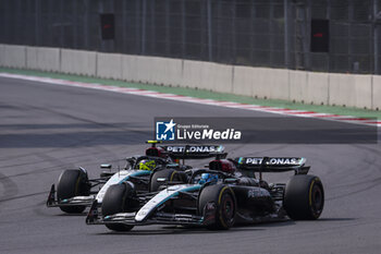 27/10/2024 - 63 RUSSELL George (gbr), Mercedes AMG F1 Team W15, 44 HAMILTON Lewis (gbr), Mercedes AMG F1 Team W15, action during the Formula 1 Gran Premio de la Ciudad de Mexico 2024, 20th round of the 2024 Formula One World Championship from October 25 to 27, 2024 on the Autodromo Hermanos Rodriguez, in Mexico City, Mexico - F1 - MEXICO CITY GRAND PRIX 2024 - FORMULA 1 - MOTORI