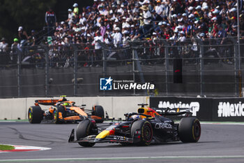 27/10/2024 - 01 VERSTAPPEN Max (nld), Red Bull Racing RB20, action during the Formula 1 Gran Premio de la Ciudad de Mexico 2024, 20th round of the 2024 Formula One World Championship from October 25 to 27, 2024 on the Autodromo Hermanos Rodriguez, in Mexico City, Mexico - F1 - MEXICO CITY GRAND PRIX 2024 - FORMULA 1 - MOTORI