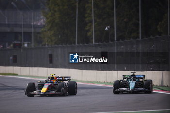 27/10/2024 - 11 PEREZ Sergio (mex), Red Bull Racing RB20, 18 STROLL Lance (can), Aston Martin F1 Team AMR24, action during the Formula 1 Gran Premio de la Ciudad de Mexico 2024, 20th round of the 2024 Formula One World Championship from October 25 to 27, 2024 on the Autodromo Hermanos Rodriguez, in Mexico City, Mexico - F1 - MEXICO CITY GRAND PRIX 2024 - FORMULA 1 - MOTORI