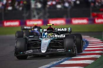 27/10/2024 - 44 HAMILTON Lewis (gbr), Mercedes AMG F1 Team W15, action during the Formula 1 Gran Premio de la Ciudad de Mexico 2024, 20th round of the 2024 Formula One World Championship from October 25 to 27, 2024 on the Autodromo Hermanos Rodriguez, in Mexico City, Mexico - F1 - MEXICO CITY GRAND PRIX 2024 - FORMULA 1 - MOTORI