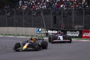 27/10/2024 - 01 VERSTAPPEN Max (nld), Red Bull Racing RB20, action during the Formula 1 Gran Premio de la Ciudad de Mexico 2024, 20th round of the 2024 Formula One World Championship from October 25 to 27, 2024 on the Autodromo Hermanos Rodriguez, in Mexico City, Mexico - F1 - MEXICO CITY GRAND PRIX 2024 - FORMULA 1 - MOTORI