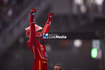 27/10/2024 - SAINZ Carlos (spa), Scuderia Ferrari SF-24, portrait celebrating his win during the Formula 1 Gran Premio de la Ciudad de Mexico 2024, 20th round of the 2024 Formula One World Championship from October 25 to 27, 2024 on the Autodromo Hermanos Rodriguez, in Mexico City, Mexico - F1 - MEXICO CITY GRAND PRIX 2024 - FORMULA 1 - MOTORI