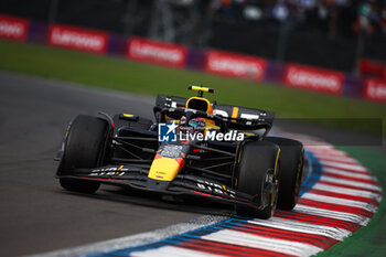 27/10/2024 - 11 PEREZ Sergio (mex), Red Bull Racing RB20, action during the Formula 1 Gran Premio de la Ciudad de Mexico 2024, 20th round of the 2024 Formula One World Championship from October 25 to 27, 2024 on the Autodromo Hermanos Rodriguez, in Mexico City, Mexico - F1 - MEXICO CITY GRAND PRIX 2024 - FORMULA 1 - MOTORI