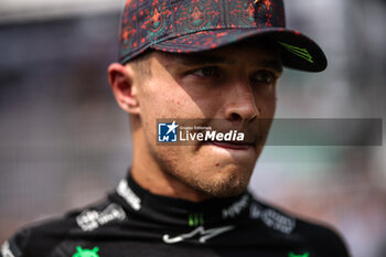 27/10/2024 - NORRIS Lando (gbr), McLaren F1 Team MCL38, portrait during the Formula 1 Gran Premio de la Ciudad de Mexico 2024, 20th round of the 2024 Formula One World Championship from October 25 to 27, 2024 on the Autodromo Hermanos Rodriguez, in Mexico City, Mexico - F1 - MEXICO CITY GRAND PRIX 2024 - FORMULA 1 - MOTORI