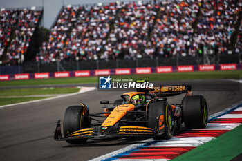 27/10/2024 - 04 NORRIS Lando (gbr), McLaren F1 Team MCL38, action during the Formula 1 Gran Premio de la Ciudad de Mexico 2024, 20th round of the 2024 Formula One World Championship from October 25 to 27, 2024 on the Autodromo Hermanos Rodriguez, in Mexico City, Mexico - F1 - MEXICO CITY GRAND PRIX 2024 - FORMULA 1 - MOTORI