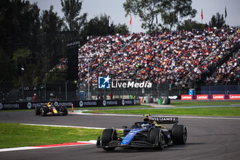 27/10/2024 - 43 COLAPINTO Franco (arg), Williams Racing FW46, action and 01 VERSTAPPEN Max (nld), Red Bull Racing RB20, action during the Formula 1 Gran Premio de la Ciudad de Mexico 2024, 20th round of the 2024 Formula One World Championship from October 25 to 27, 2024 on the Autodromo Hermanos Rodriguez, in Mexico City, Mexico - F1 - MEXICO CITY GRAND PRIX 2024 - FORMULA 1 - MOTORI