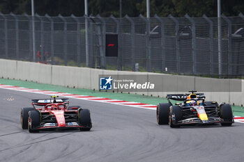 27/10/2024 - 55 SAINZ Carlos (spa), Scuderia Ferrari SF-24, action and 01 VERSTAPPEN Max (nld), Red Bull Racing RB20, action during the Formula 1 Gran Premio de la Ciudad de Mexico 2024, 20th round of the 2024 Formula One World Championship from October 25 to 27, 2024 on the Autodromo Hermanos Rodriguez, in Mexico City, Mexico - F1 - MEXICO CITY GRAND PRIX 2024 - FORMULA 1 - MOTORI