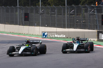 27/10/2024 - 44 HAMILTON Lewis (gbr), Mercedes AMG F1 Team W15, action and 63 RUSSELL George (gbr), Mercedes AMG F1 Team W15, action during the Formula 1 Gran Premio de la Ciudad de Mexico 2024, 20th round of the 2024 Formula One World Championship from October 25 to 27, 2024 on the Autodromo Hermanos Rodriguez, in Mexico City, Mexico - F1 - MEXICO CITY GRAND PRIX 2024 - FORMULA 1 - MOTORI