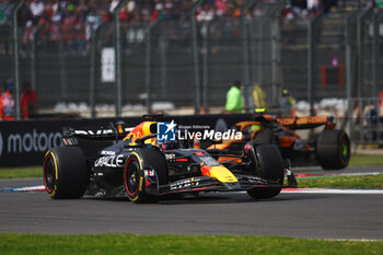 27/10/2024 - 01 VERSTAPPEN Max (nld), Red Bull Racing RB20, action during the Formula 1 Gran Premio de la Ciudad de Mexico 2024, 20th round of the 2024 Formula One World Championship from October 25 to 27, 2024 on the Autodromo Hermanos Rodriguez, in Mexico City, Mexico - F1 - MEXICO CITY GRAND PRIX 2024 - FORMULA 1 - MOTORI