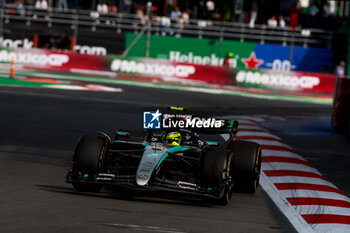 27/10/2024 - 44 HAMILTON Lewis (gbr), Mercedes AMG F1 Team W15, action during the Formula 1 Gran Premio de la Ciudad de Mexico 2024, 20th round of the 2024 Formula One World Championship from October 25 to 27, 2024 on the Autodromo Hermanos Rodriguez, in Mexico City, Mexico - F1 - MEXICO CITY GRAND PRIX 2024 - FORMULA 1 - MOTORI