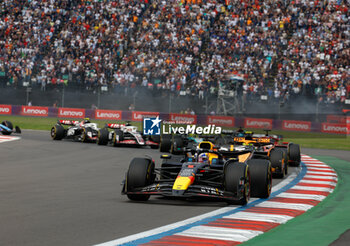 27/10/2024 - 01 VERSTAPPEN Max (nld), Red Bull Racing RB20, action during the Formula 1 Gran Premio de la Ciudad de Mexico 2024, 20th round of the 2024 Formula One World Championship from October 25 to 27, 2024 on the Autodromo Hermanos Rodriguez, in Mexico City, Mexico - F1 - MEXICO CITY GRAND PRIX 2024 - FORMULA 1 - MOTORI