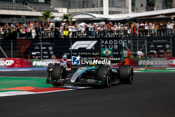 27/10/2024 - 44 HAMILTON Lewis (gbr), Mercedes AMG F1 Team W15, action during the Formula 1 Gran Premio de la Ciudad de Mexico 2024, 20th round of the 2024 Formula One World Championship from October 25 to 27, 2024 on the Autodromo Hermanos Rodriguez, in Mexico City, Mexico - F1 - MEXICO CITY GRAND PRIX 2024 - FORMULA 1 - MOTORI