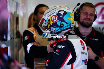 27/10/2024 - MAGNUSSEN Kevin (den), Haas F1 Team VF-24 Ferrari, portrait during the Formula 1 Gran Premio de la Ciudad de Mexico 2024, 20th round of the 2024 Formula One World Championship from October 25 to 27, 2024 on the Autodromo Hermanos Rodriguez, in Mexico City, Mexico - F1 - MEXICO CITY GRAND PRIX 2024 - FORMULA 1 - MOTORI