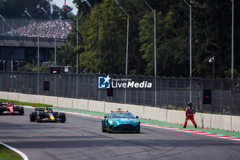 27/10/2024 - FIA Aston Martin Vantage Safety Car during the Formula 1 Gran Premio de la Ciudad de Mexico 2024, 20th round of the 2024 Formula One World Championship from October 25 to 27, 2024 on the Autodromo Hermanos Rodriguez, in Mexico City, Mexico - F1 - MEXICO CITY GRAND PRIX 2024 - FORMULA 1 - MOTORI